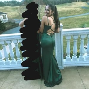 Faviana Prom Dress size 4